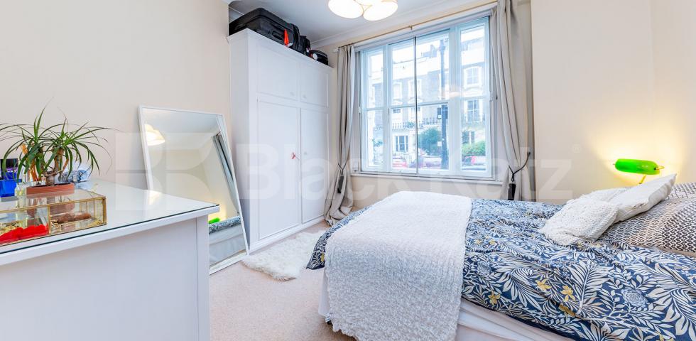 Contemporary cosy one bed in the heart of primrose hill mins to tube & shops Gloucester Avenue, Primrose Hill / Regents Park